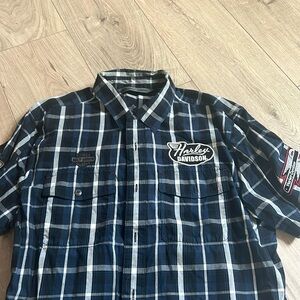 Harley Davidson slim large shirt